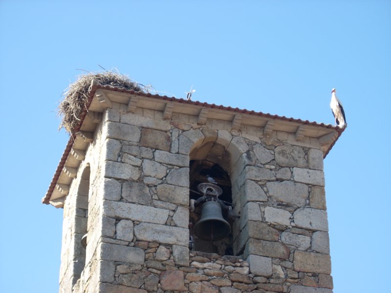 torredelesglesiadaldeanuevadelcamino.jpg
